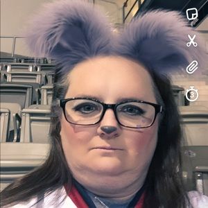 Meet your Posher, April